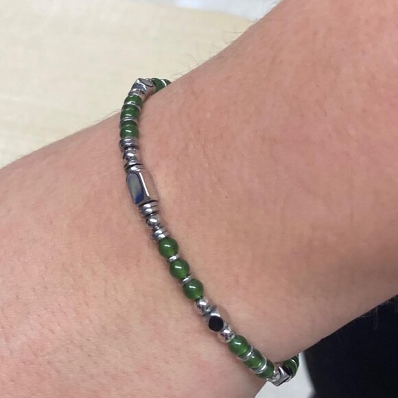 Sumal 'Night in Paradise' Green Emerald Beaded Bracelet - Picture 2 of 5